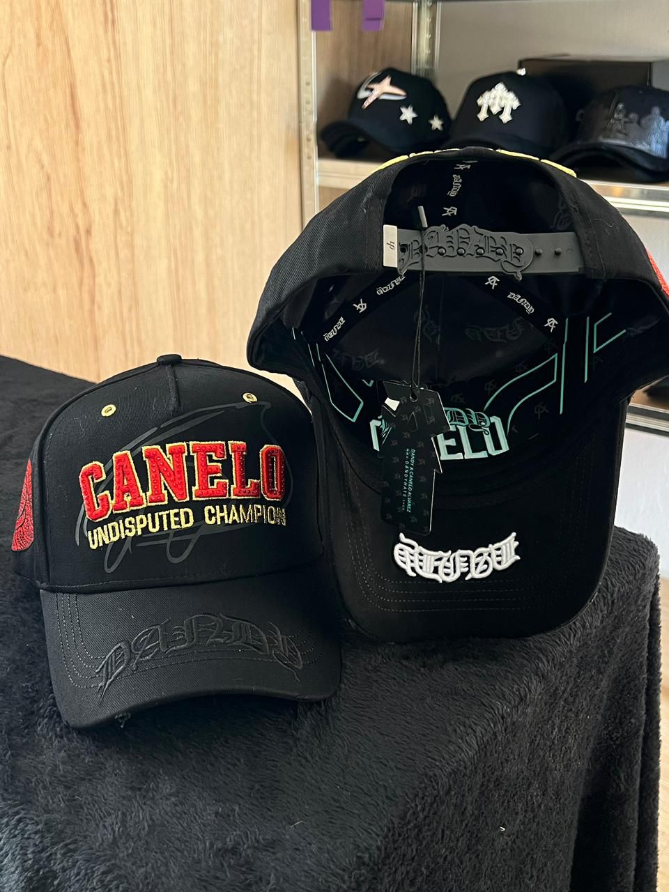 Dandy X Canelo