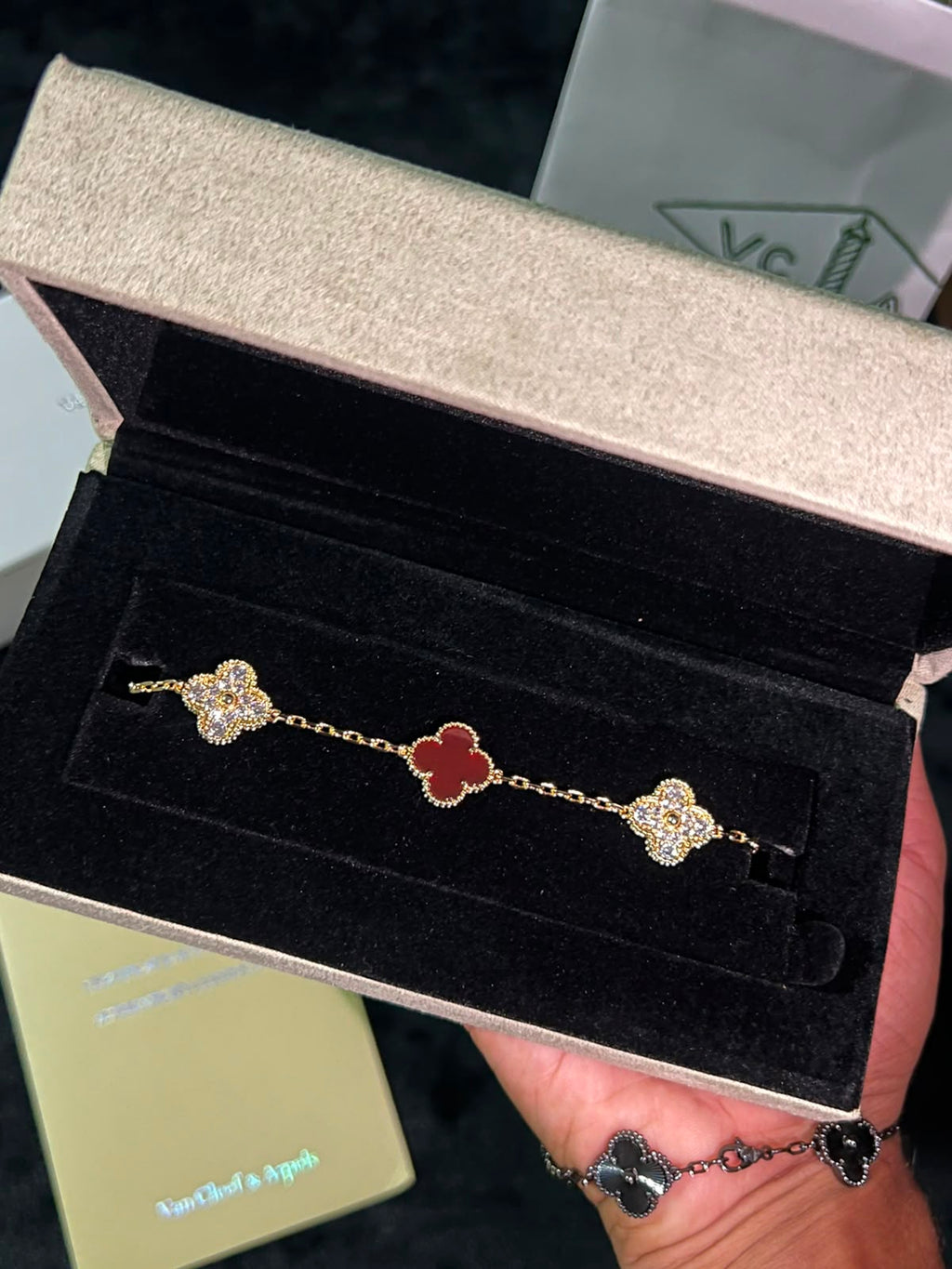 PULSO VCA DORADO | ROJO